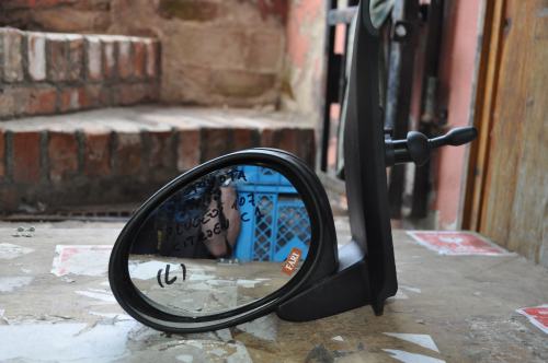 Toyota - Aygo - 3 drzwi - (2009 - 2012) - Lusterka / Lewe ręczne wewnętrznie regulowane