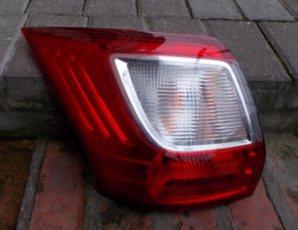 Ford - C-Max - (2010 - 2015) - Oświetlenie / Lampa tylna lewa