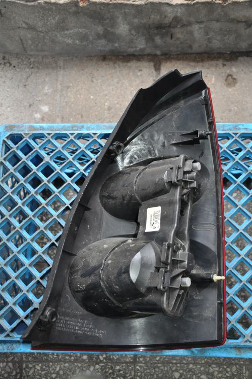 Nissan - Primera - Kombi - (2002 - 2005) - Oświetlenie / Lampa tylna lewa