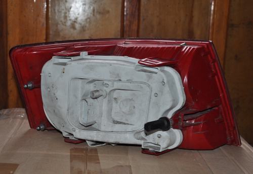 Audi - A6 - (2004 - 2008) - Oświetlenie / Lampa tylna  prawa