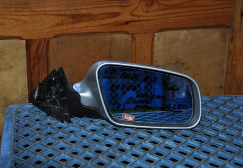 Audi - A3 - 3 drzwi - (2000 - 2003) - Lusterka /  Prawe elektryczne