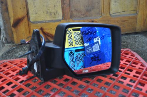 Dodge - Nitro - (2006-) - Lusterka /  Prawe elektryczne