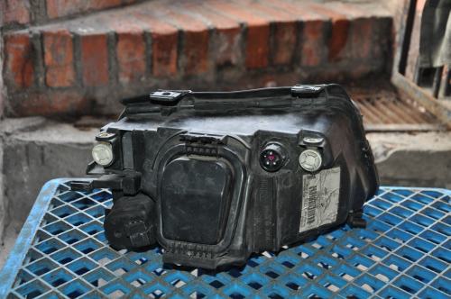 Audi - A4 - (1995 - 1999) - Oświetlenie / Lampa przednia lewa