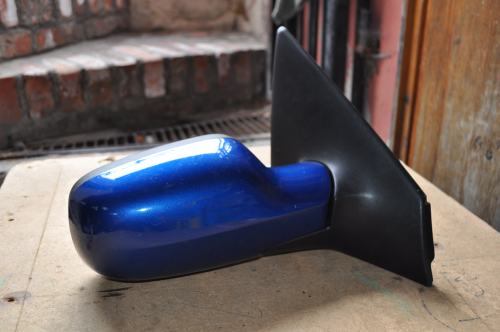 Renault - Megane - 5 drzwi - (2002 - 2006) - Lusterka /  Prawe elektryczne