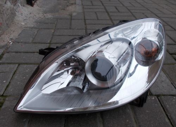 Mercedes-Benz - B-Klasa - W245 - (2005 - 2008) - Oświetlenie / Lampa przednia lewa