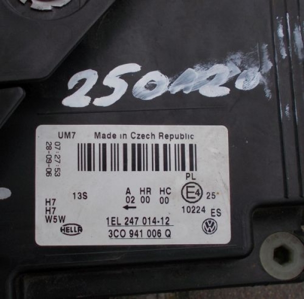 Volkswagen - Passat - (2005 - 2010) - Oświetlenie / Lampa przednia prawa