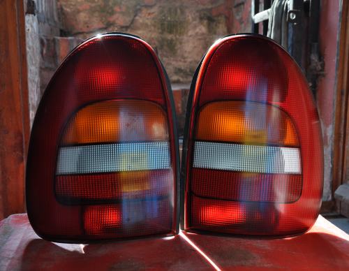 Chrysler - Voyager - (1995 - 2000) - Oświetlenie / Lampa tylna lewa