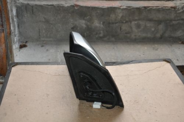 Toyota - Corolla - 4 drzwi - (2004 - 2007) - Lusterka /  Lewe elektryczne