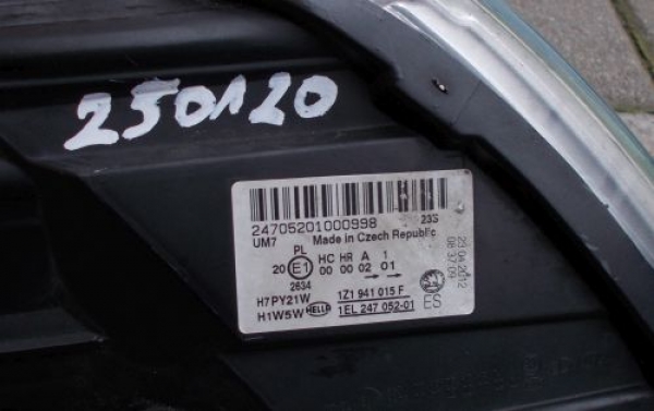 Skoda - Octavia - (2008 - 2013) - Oświetlenie / Lampa przednia lewa