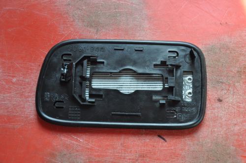 Nissan - Primera - 5 drzwi - (1999 - 2002) - Lusterka / Wkład prawego elektrycznego