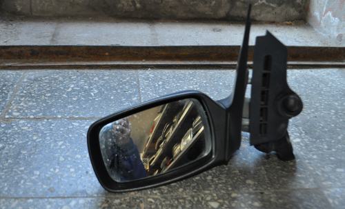 Ford - Mondeo - 5 drzwi - (1993 - 1996) - Lusterka / Lewe ręczne wewnętrznie regulowane