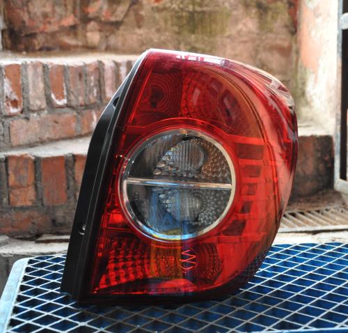 Chevrolet - Captiva - (2006 - 2011) - Oświetlenie / Lampa tylna  prawa