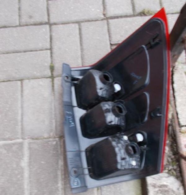 Suzuki - Vitara Grand - 5 drzwi - (2008 - 2012) - Oświetlenie / Lampa tylna lewa