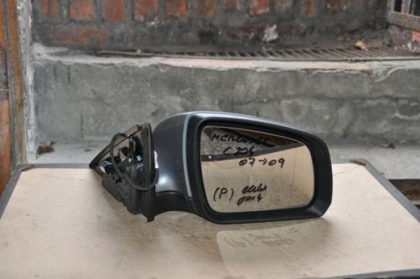 Mercedes-Benz - C-Klasa - W204 - (2007 - 2011) - Lusterka /  Prawe elektryczne