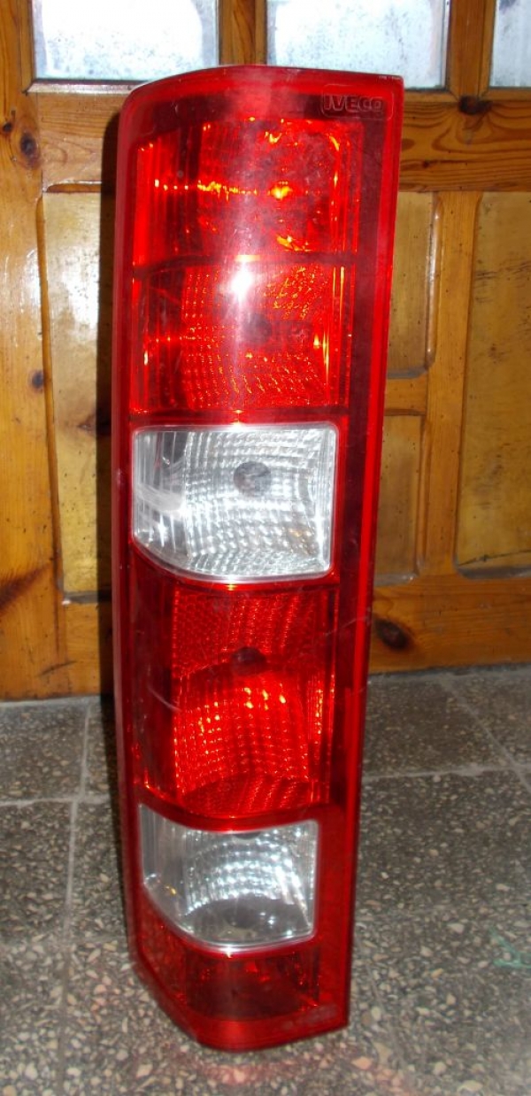 Iveco - Turbo Daily - (2011 - 2014) - Oświetlenie / Lampa tylna lewa