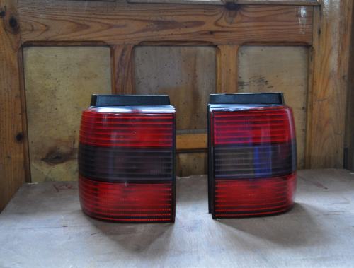 Volkswagen - Passat - Kombi - (1993 - 1997) - Oświetlenie / Lampa tylna lewa