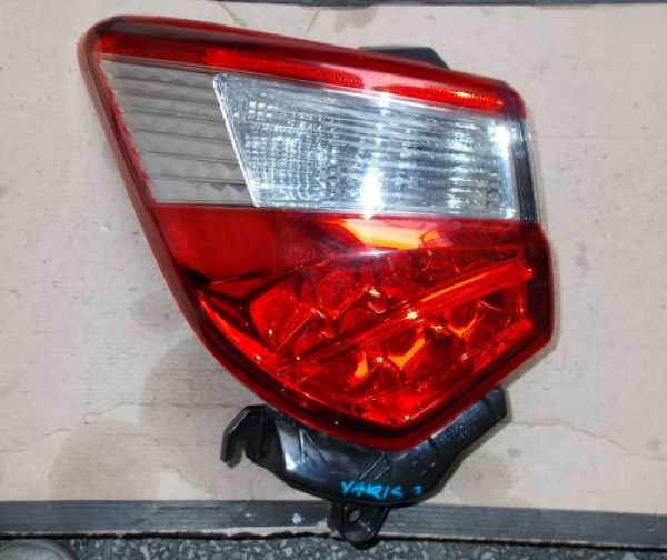 Toyota - Yaris - 3 drzwi - (2017-) - Oświetlenie / Lampa tylna lewa