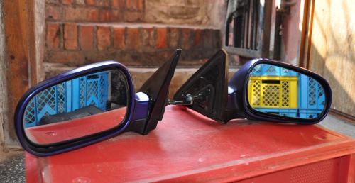 Honda - Civic - 3 drzwi - (1995 - 2001) - Lusterka / Prawe ręczne wewnętrznie regulowane