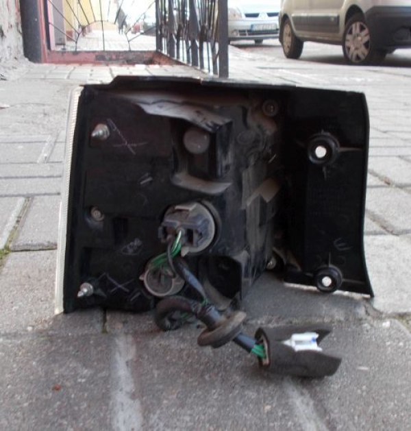 Mitsubishi - Outlander - (2007 - 2009) - Oświetlenie / Lampa tylna  prawa