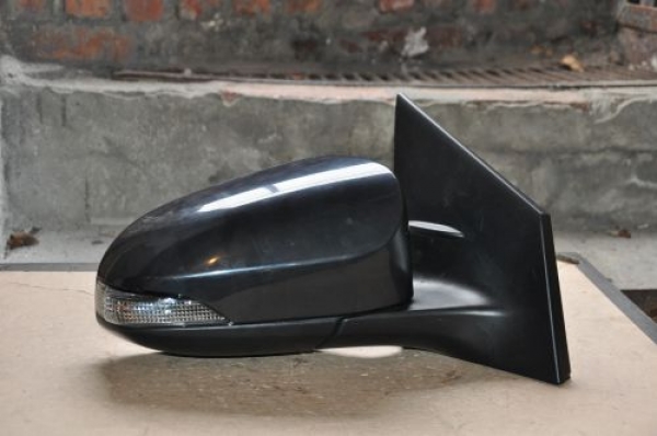 Toyota - Auris - Kombi - (2013-) - Lusterka /  Prawe elektryczne