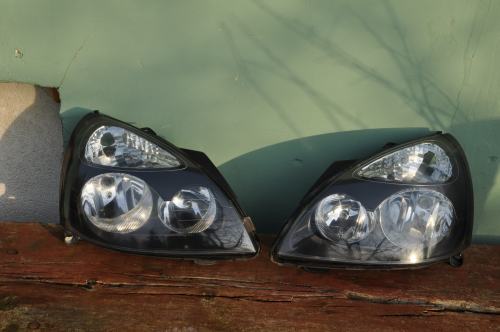 Renault - Clio - 5 drzwi - (2001 - 2005) - Oświetlenie / Lampa przednia prawa