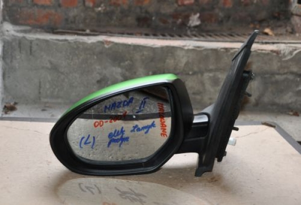 Mazda - 2 - 5 drzwi - (2010 - 2014) - Lusterka /  Lewe elektryczne