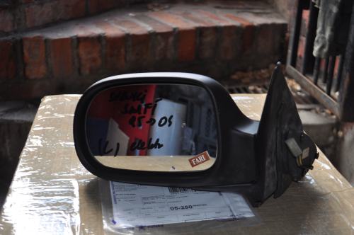 Suzuki - Swift - 5 drzwi - (1999 - 2002) - Lusterka /  Lewe elektryczne