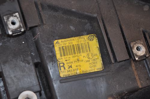 Volkswagen - T 5 - Osob./Tow.- (2003 - 2010) - Oświetlenie / Lampa przednia prawa