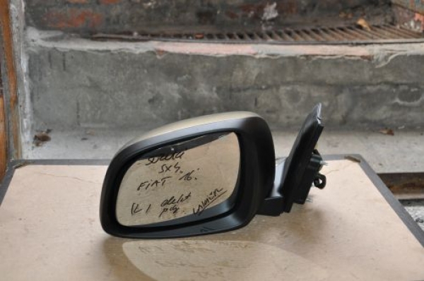 Fiat - Sedici - (2006 - 2009) - Lusterka /  Lewe elektryczne