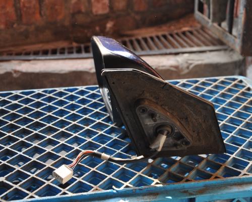 Toyota - Avensis - Kombi - (2003 - 2006) - Lusterka /  Lewe elektryczne