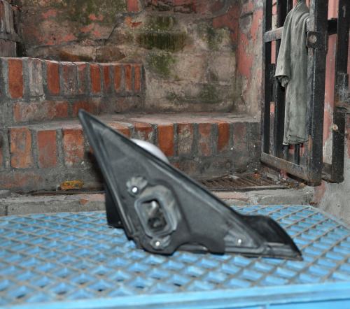 Saab - 9-3 - 4 drzwi - (2002 - 2007) - Lusterka /  Lewe elektryczne