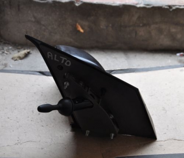 Suzuki - Alto - 5 drzwi - (2009-) - Lusterka / Lewe ręczne wewnętrznie regulowane