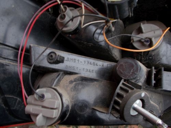 Ford - Focus - 5 drzwi - (2011 - 2014) - Oświetlenie / Lampa tylna  prawa