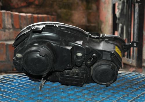 Volkswagen - Polo - 3 drzwi - (2001 - 2005) - Oświetlenie / Lampa przednia lewa