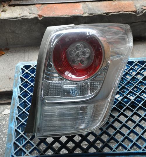 Toyota - Verso - (2009 - 2013) - Oświetlenie / Lampa tylna  prawa