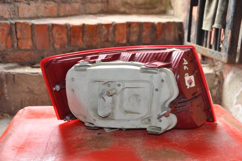 Audi - A6 - (2004 - 2008) - Oświetlenie / Lampa tylna  prawa