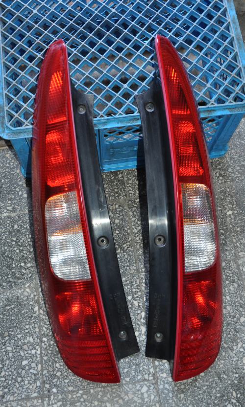 Mitsubishi - Colt - 5 drzwi - (2004 - 2008) - Oświetlenie / Lampa tylna lewa