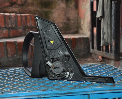 Mitsubishi - Colt - 5 drzwi - (2008 - 2012) - Lusterka /  Lewe elektryczne