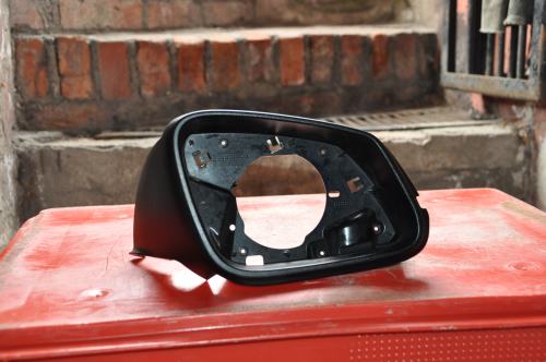 BMW - Seria 3 - F30 - (2012 - 2015) - Lusterka / Ramka prawa