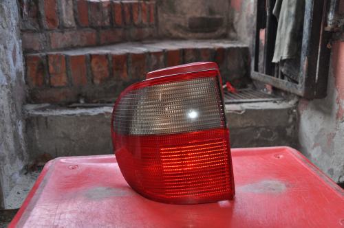 Ford - Galaxy - (1995 - 2000) - Oświetlenie / Lampa tylna lewa