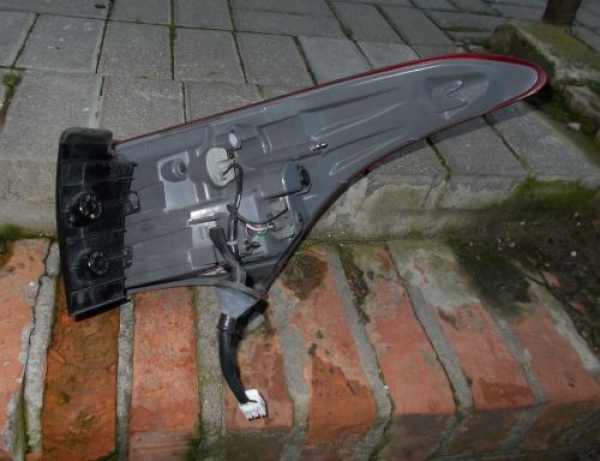 Hyundai - i30 - Kombi - (2012 - 2015) - Oświetlenie / Lampa tylna lewa