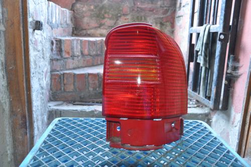 Volkswagen - Sharan - (2000 - 2004) - Oświetlenie / Lampa tylna  prawa