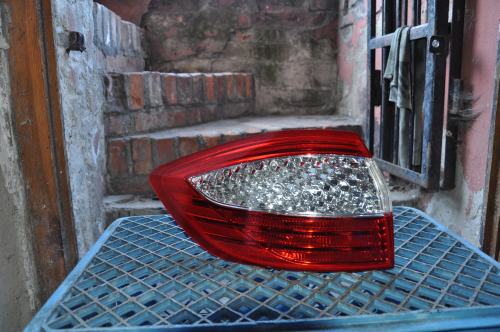 Ford - Mondeo - Kombi - (2007 - 2010) - Oświetlenie / Lampa tylna lewa