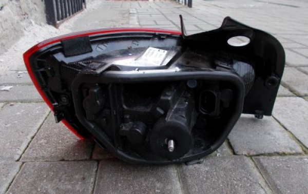 Seat - Ibiza - (2017-) - Oświetlenie / Lampa tylna  prawa