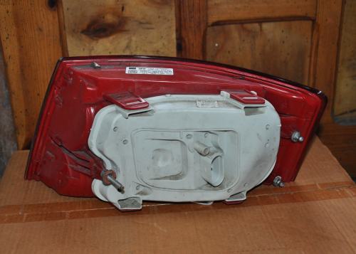 Audi - A6 - (2004 - 2008) - Oświetlenie / Lampa tylna lewa