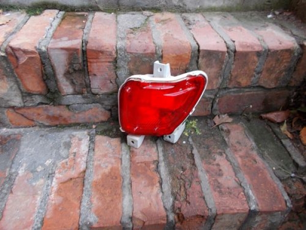 Honda - CR-V - (2010 - 2012) - Oświetlenie / Lampa tylna  prawa