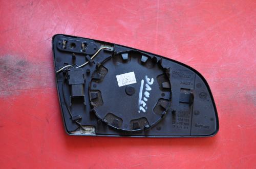Audi - A3 - 5 drzwi - (2004 - 2008) - Lusterka / Wkład lewego elektrycznego