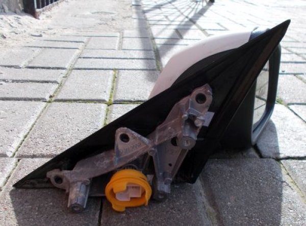 BMW - Seria 3 - F31 - Kombi - (2012 - 2015) - Lusterka /  Prawe elektryczne