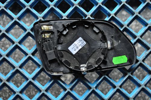 Volkswagen - Polo - 5 drzwi - (2005 - 2009) - Lusterka / Wkład lewego elektrycznego