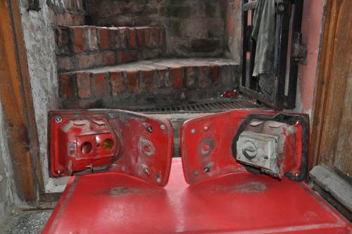 Audi - 80 - Kombi - (1991 - 1996) - Oświetlenie / Lampa tylna  prawa